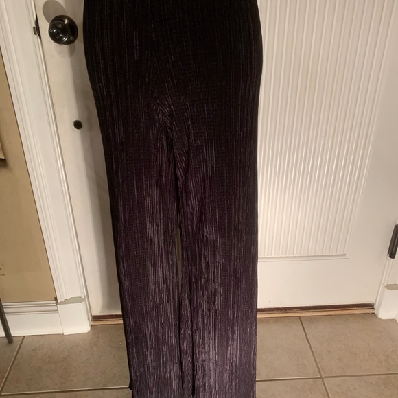 Comfortable textured pants - Picture 2 of 8